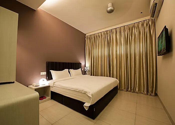 Seven Hotel