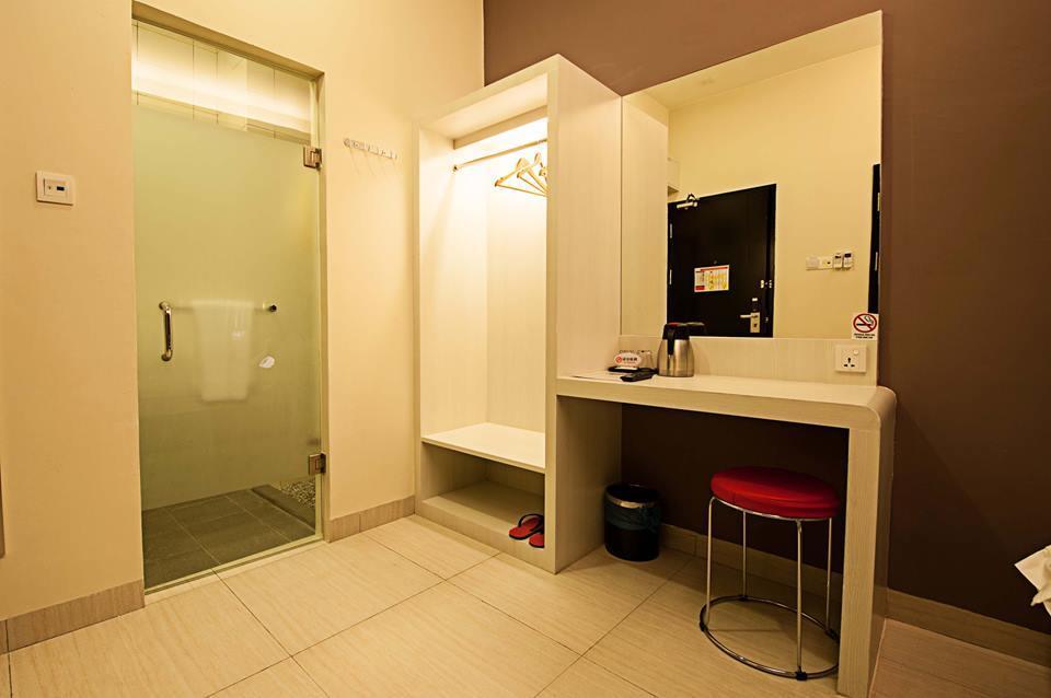Seven Hotel Putatan